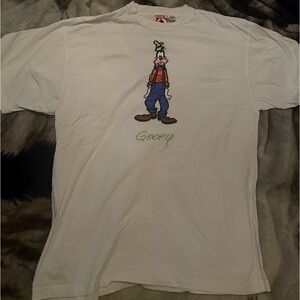 L/XL Walt Disney Goofy Embroidered T-Shirt
